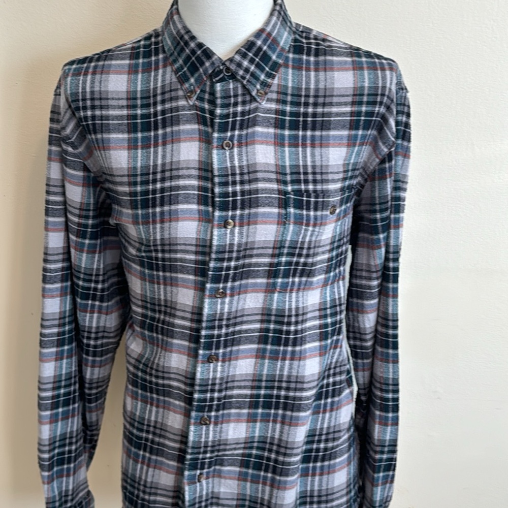 G.H. Bass Large Black & Gray Plaid Flannel Button Down Long Sleeve